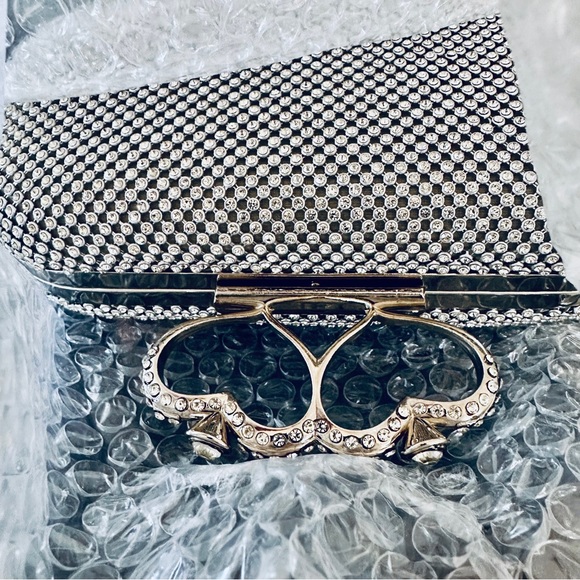 Silver Rhinestone Evening Clutch Crystal Heart Handle Formal Bag New - Picture 5 of 10